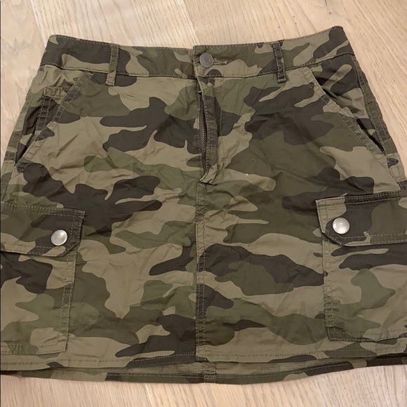 Garage Dresses & Skirts - GARAGE Camo Cargo skirt